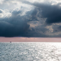 Китай блокира стратегически морски път на хиляди километри от Ормузкия проток