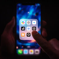 X ще спре Grok AI да съблича изображения на реални хора