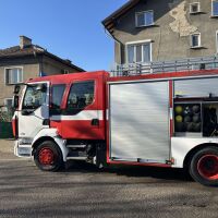 Къща гори в столичен квартал, има тежко пострадали. Свидетел пред  bTV: Палежът е умишлен