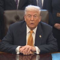 Режимът в Иран обеща да спре екзекуциите, Вашингтон все пак обмисля военна акция