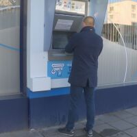 По зрителски сигнал: Банкомат „глътна“ 2000 лв., без да ги отчете