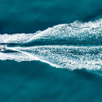 След 30 години споделено плаване: Моряк убива приятеля си в морето