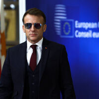 Макрон: Единната позиция на Европа принуди Тръмп да отстъпи за Гренландия