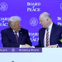 Опозицията планира да сезира КС за подписания от Росен Желязков документ за Борда за мир