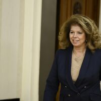 Продължават консултациите: Илияна Йотова ще се срещне с управителя и подуправителите на БНБ 