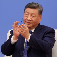 „Никой не е в безопасност“: Китайският президент Си Дзинпин започна чистка срещу най-близки съюзници и военни