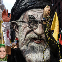 Иран обеси мъж, обвинен в шпионаж за Израел