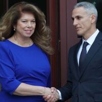 Илияна Йотова вика Андрей Гюров на "Дондуков 2" в сряда