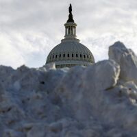 САЩ се готвят за нова снежна буря