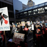 Протести в 46 щата срещу имиграционните служби след убийствата в Минеаполис