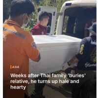 Семейство получи останки на мъж, който се появи жив и здрав две седмици след погребението му