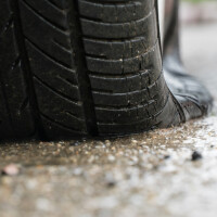 Над 20 коли спукаха гуми на пътя Враца - Монтана само за 24 часа