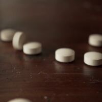 Мъж и жена са задържани за разпространение на фентанил 