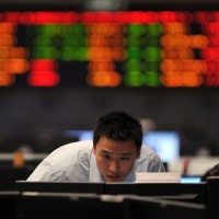 Напрежението по оста САЩ – ЕС: Финансовите пазари „светнаха в червено“