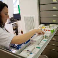 Опасен недостиг: Риск от изчерпване на лекарства, ако войната с Иран продължи