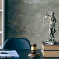 Разследват опит за убийство на полицай от ГДБОП и баща му в село Люлин