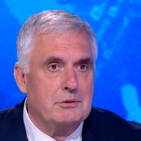 Ивайло Калфин: До края на тази година ще бъде един куц бюджет