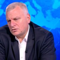 "Животът - докато се ухилиш и се озъбиш" 