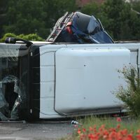 Гонка между два автомобила е причинила тежката катастрофа. 2-ма са загиналите