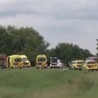 Кола се вряза в група велосипедисти, загинаха две деца и възрастен