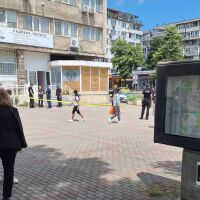 Сигнал за бомба затвори района около Районния съд във Варна