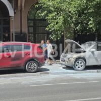 Палежът на колите пред посолството в Скопие: Повдигнаха по-тежко обвинение на заподозрения 