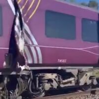 Два влака се удариха край Лондон (ВИДЕО)
