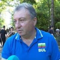 Шуменци се включиха в доброволческа акция, за да превърнат военно поделение в парк