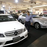 ДСБ предложи премахване на нотариалните такси при прехвърляне на МПС