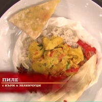 Даниел използва много техники за приготвянето на индийското си ястие