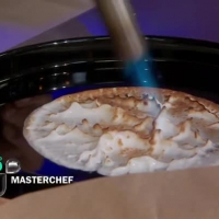 Утре вечер в MasterChef: борба за последната златна престилка