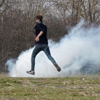 Безредици и опит за бягство в гръцки център за мигранти край границата с България