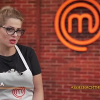 Какъв е вкусът на безценното детство - мекици, компот, яйца на вестник. Какво още?
