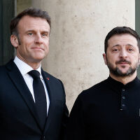 Зеленски ще се срещне в Париж с Макрон в понеделник