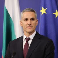 Гюров: Ако се намирате в държава, която няма български консул, може потърсите помощ от консулските служби на друга държава от ЕС