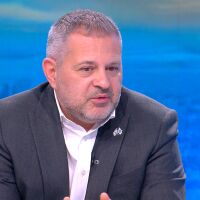"Иран изглежда изолирано и хаотично — Израел и САЩ водят войната с пълно въздушно превъзходство“