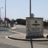 Сирени вият и самолети излитат, докато дронове атакуват британска база в Кипър (ВИДЕО)