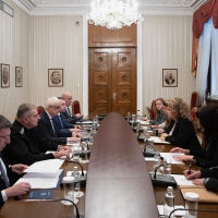 Йотова се срещна с експерти за оценка на рисковете пред националната сигурност на България 