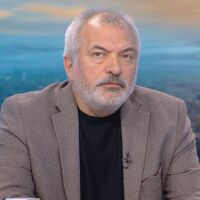 Проф. Пламен Митев: Много често оставаме с усещането, че свободата ни е дарена, а всъщност не е така