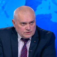 Валентин Радев за атаката към Турция: Уточненията за траекторията на ракетата са ключови