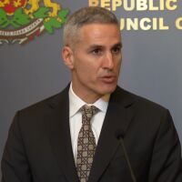 Андрей Гюров: България не е пряко застрашена от военните действия, гражданите да не се поддават на паника