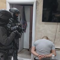 ГДБОП удари мрежа за проституция, 8 души са задържани (СНИМКИ)