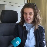 На 23 години зад 100-тонен локомотив: Роксана Рашкова - една от трите жени машинисти в България
