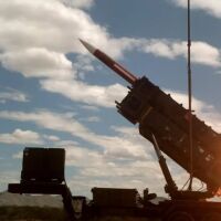 Гърция: „Пейтриът“ ще осигури противоракетна защита на голяма част от територията на България (ВИДЕО)