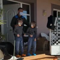 Съдят родителите, държали децата си затворени в "къща на ужасите" три години и половина 