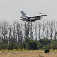 Успешно облитане на изтребители МиГ-29 и F-16 б извършено в Граф Игнатиево