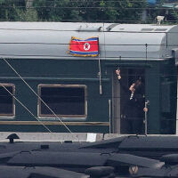 След 6-годишно прекъсване: Пътническите влакове между Китай и Северна Корея отново тръгнаха