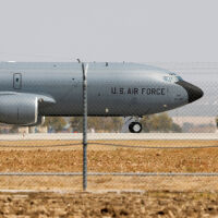 САЩ водят спасителни акции след катастрофата на самолет за презареждане с гориво в Ирак