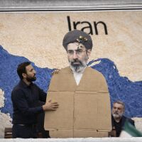 Опозицията на режима: Моджтаба Хаменей е в кома. Не знае, че има война и е станал върховен лидер