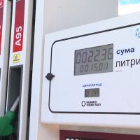 Горивата в България стигнаха почти 1,50 евро за литър, транспортният бранш предупреждава за скок на цените на услугите